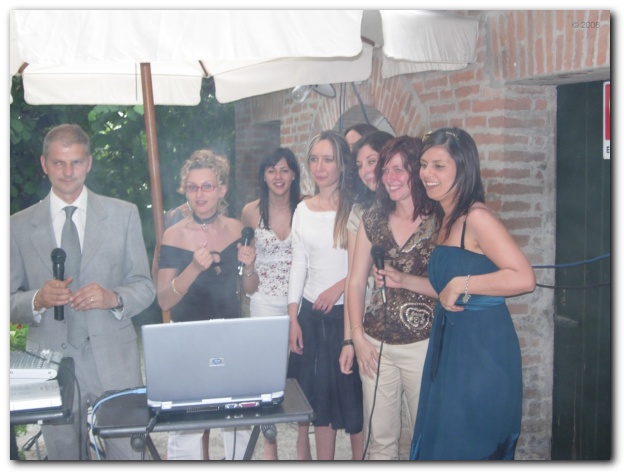 602x451 pixels (95K)