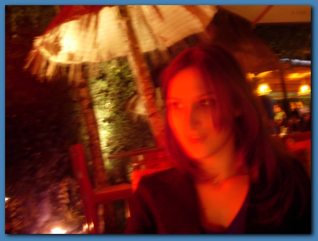 602x451 pixels (81K)