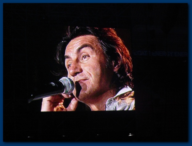602x451 pixels (65K)