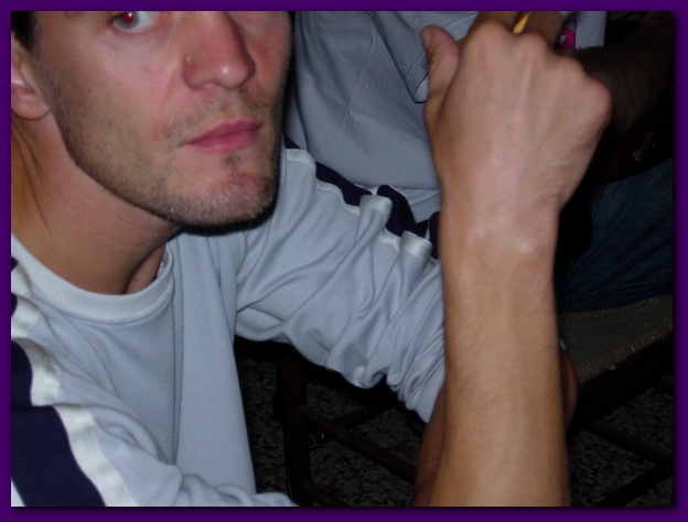 602x451 pixels (85K)