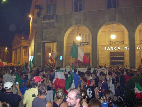 Festa in Piazza Cavallotti